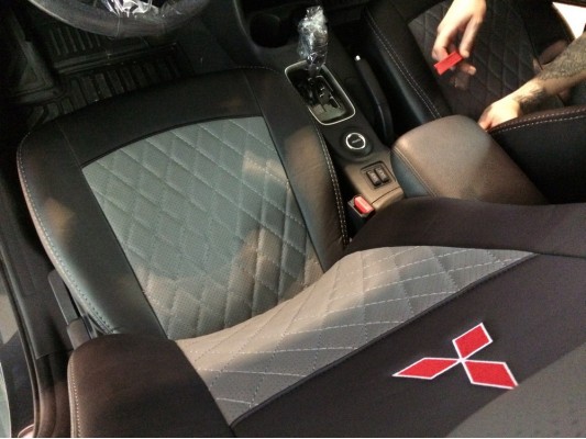 Авточехлы на Mitsubishi Outlander 3 Авточехлы на Mitsubishi Outlander 3