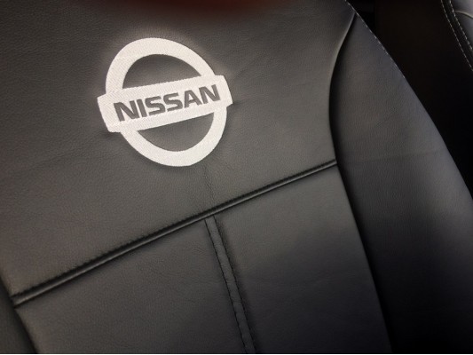 Авточехлы на Nissan Terrano Авточехлы на Nissan Terrano